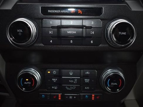 Used 2020 Ford F150 Lariat w/ Equipment Group 502A Luxury image 35