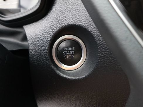 Used 2022 Toyota Corolla Cross LE FWD image 32