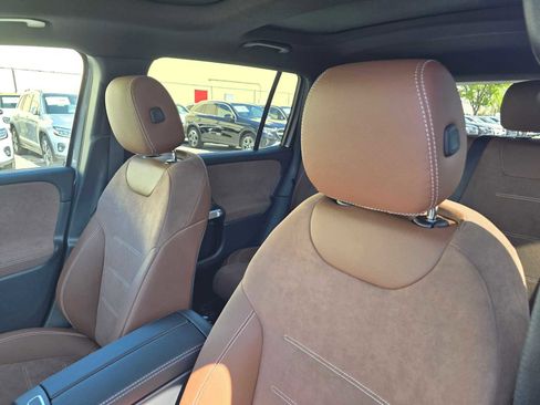 New 2026 Mercedes-Benz GLB 250 4MATIC image 24