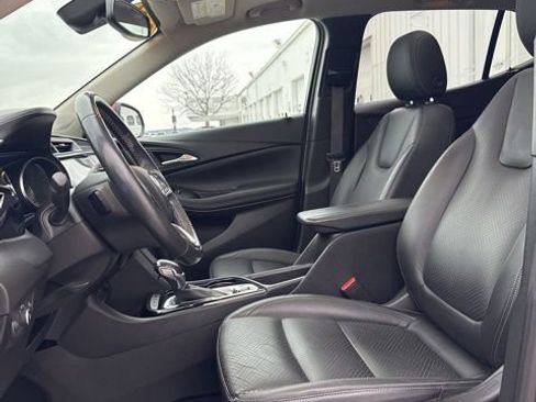 Used 2021 Buick Encore GX Essence w/ Experience Buick Package image 35