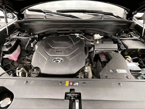 Used 2024 Hyundai Palisade Calligraphy image 9
