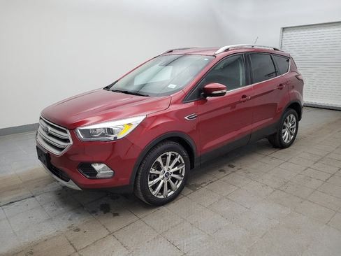 Used 2018 Ford Escape Titanium w/ Ford Safe & Smart Package AWD/4WD image 2