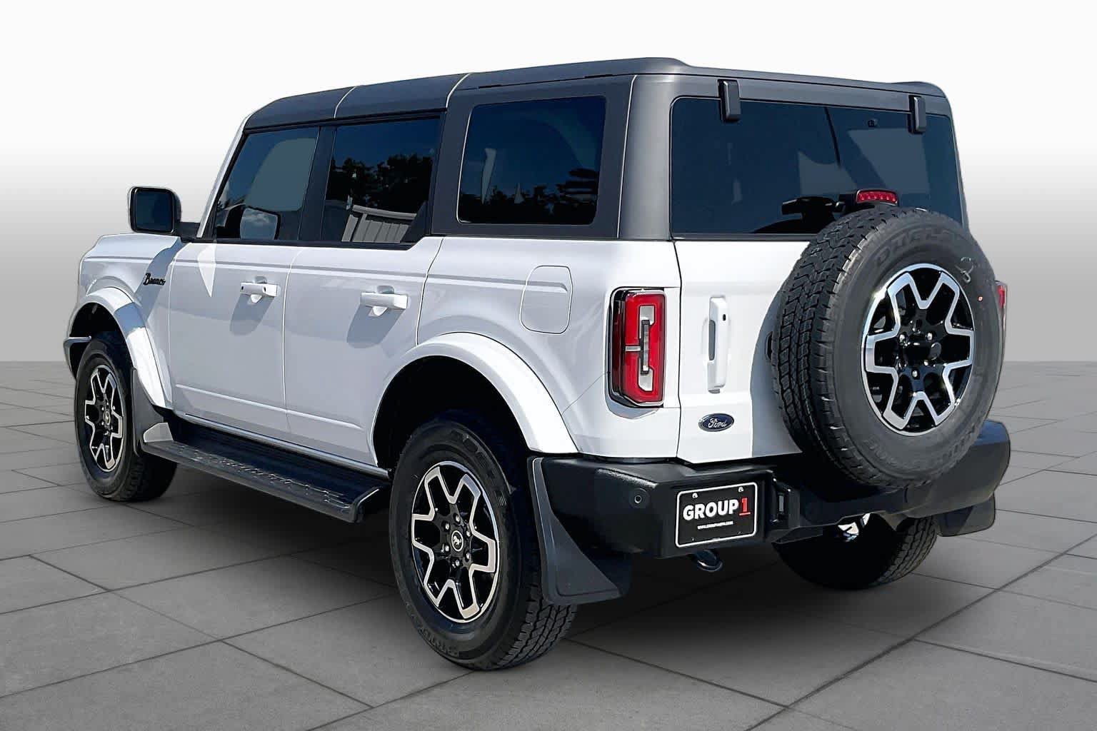 Used 2025 Ford Bronco Outer Banks AWD/4WD image 11