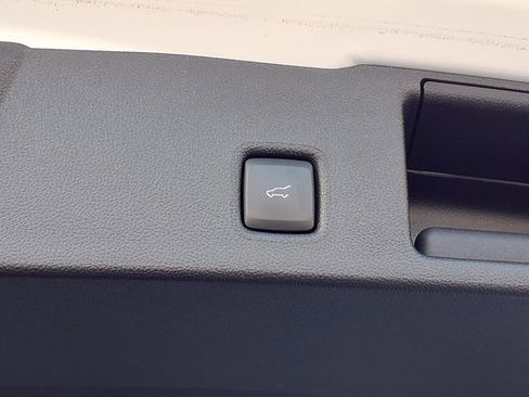 Used 2022 Ford Escape SE w/ Convenience Package image 21