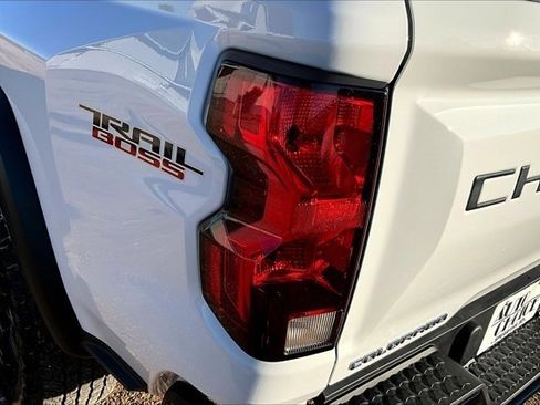 Used 2024 Chevrolet Colorado Trail Boss w/ Safety Package image 22