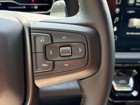 Used 2024 GMC Sierra 1500 AT4 w/ Technology Package image 20