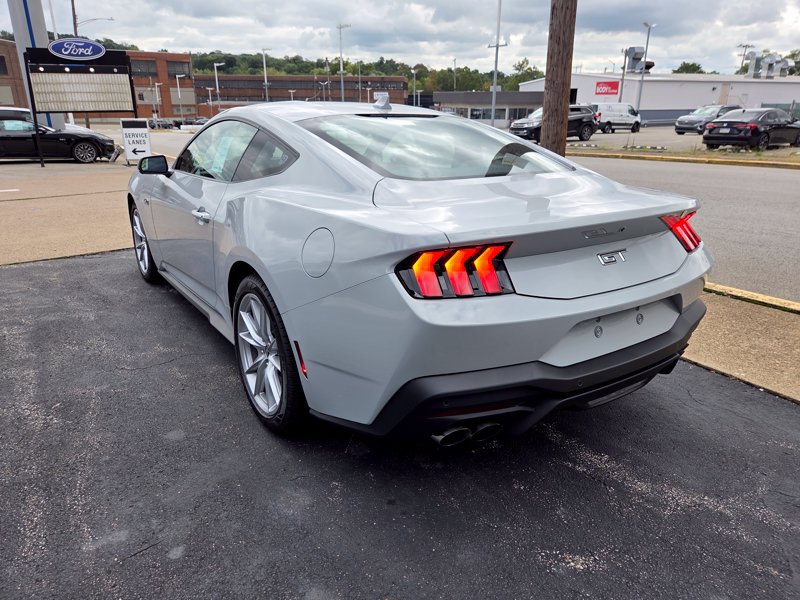 New 2026 Ford Mustang GT Premium RWD image 5