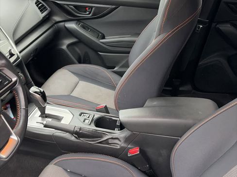 Used 2018 Subaru Crosstrek 2.0i Premium image 11