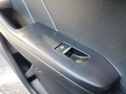 Used 2023 Ford Escape ST-Line FWD image 14