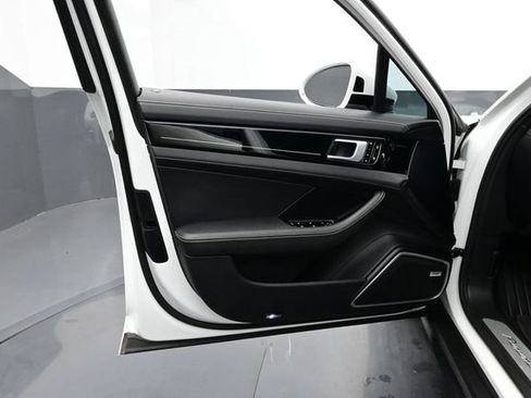Certified 2020 Porsche Panamera 4 AWD/4WD image 6