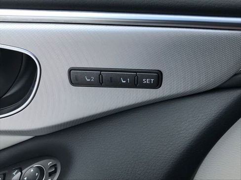 Used 2023 INFINITI Q50 Luxe image 6