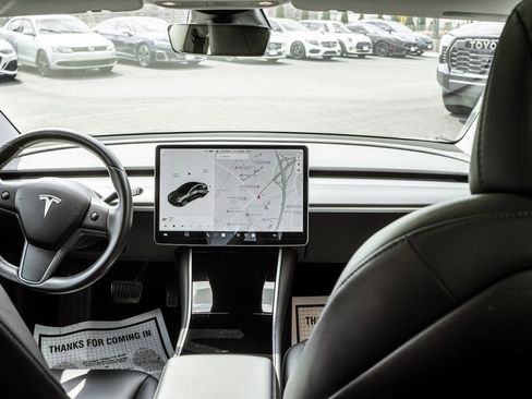 Used 2018 Tesla Model 3 Long Range AWD/4WD image 7