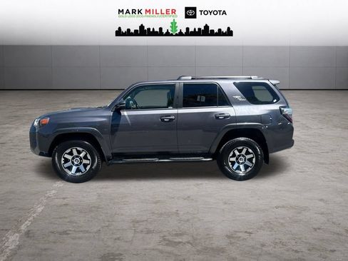 Certified 2023 Toyota 4Runner TRD Off-Road Premium w/ Moonroof Package AWD/4WD image 2