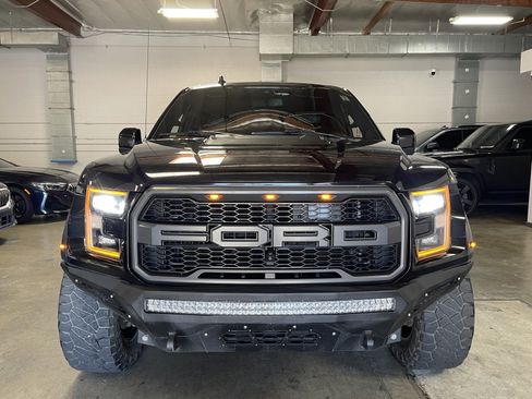 Used 2019 Ford F150 Raptor w/ Equipment Group 802A Luxury image 12