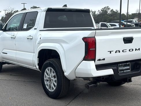 New 2026 Toyota Tacoma SR5 image 9