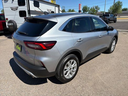 Used 2023 Ford Escape Active w/ Tech Pack #1 AWD/4WD image 3