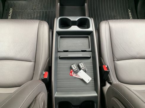 Used 2022 Honda Odyssey Touring image 18