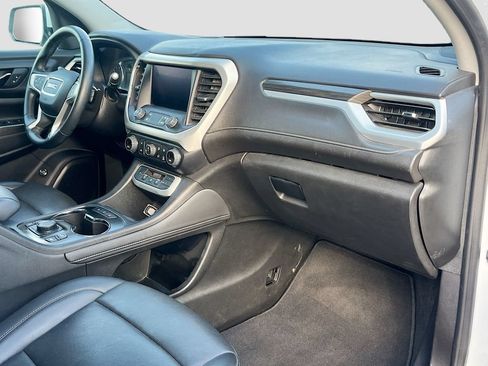 Used 2023 GMC Acadia SLT FWD image 32