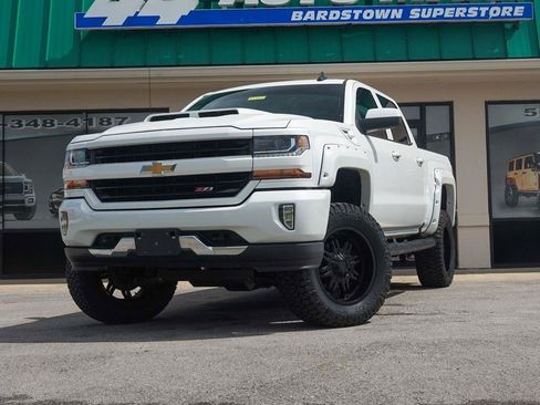 Used 2017 Chevrolet Silverado 1500 LT w/ All Star Edition AWD/4WD image 6