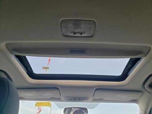 Used 2018 Honda HR-V EX image 16