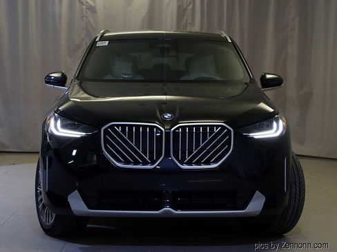 Used 2026 BMW X3 xDrive30i w/ Premium Package AWD/4WD image 2