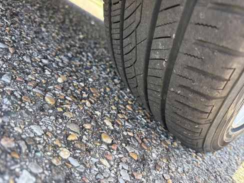 Used 2013 Toyota Prius V Five image 9