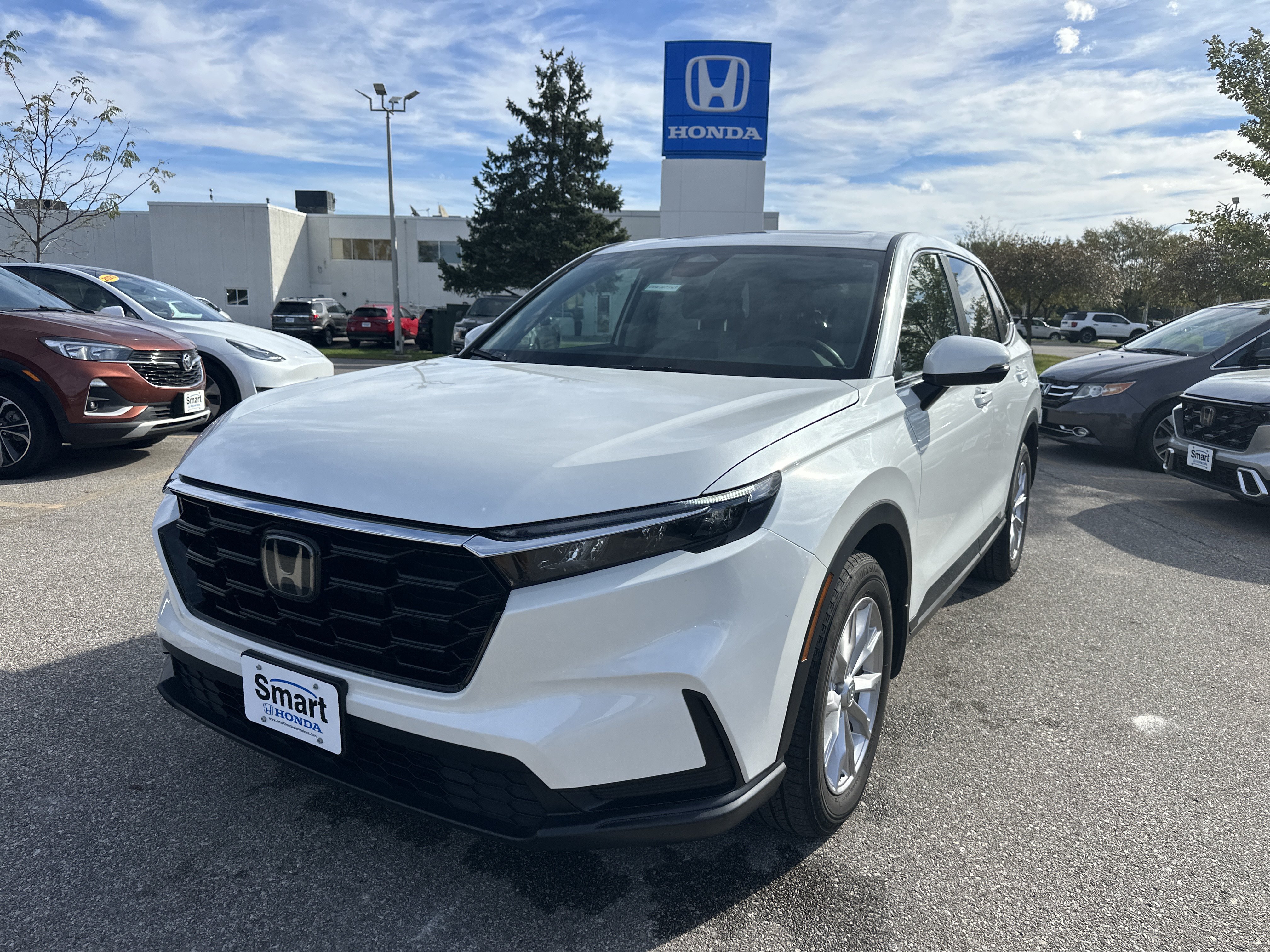 Used 2024 Honda CR-V EX image 1