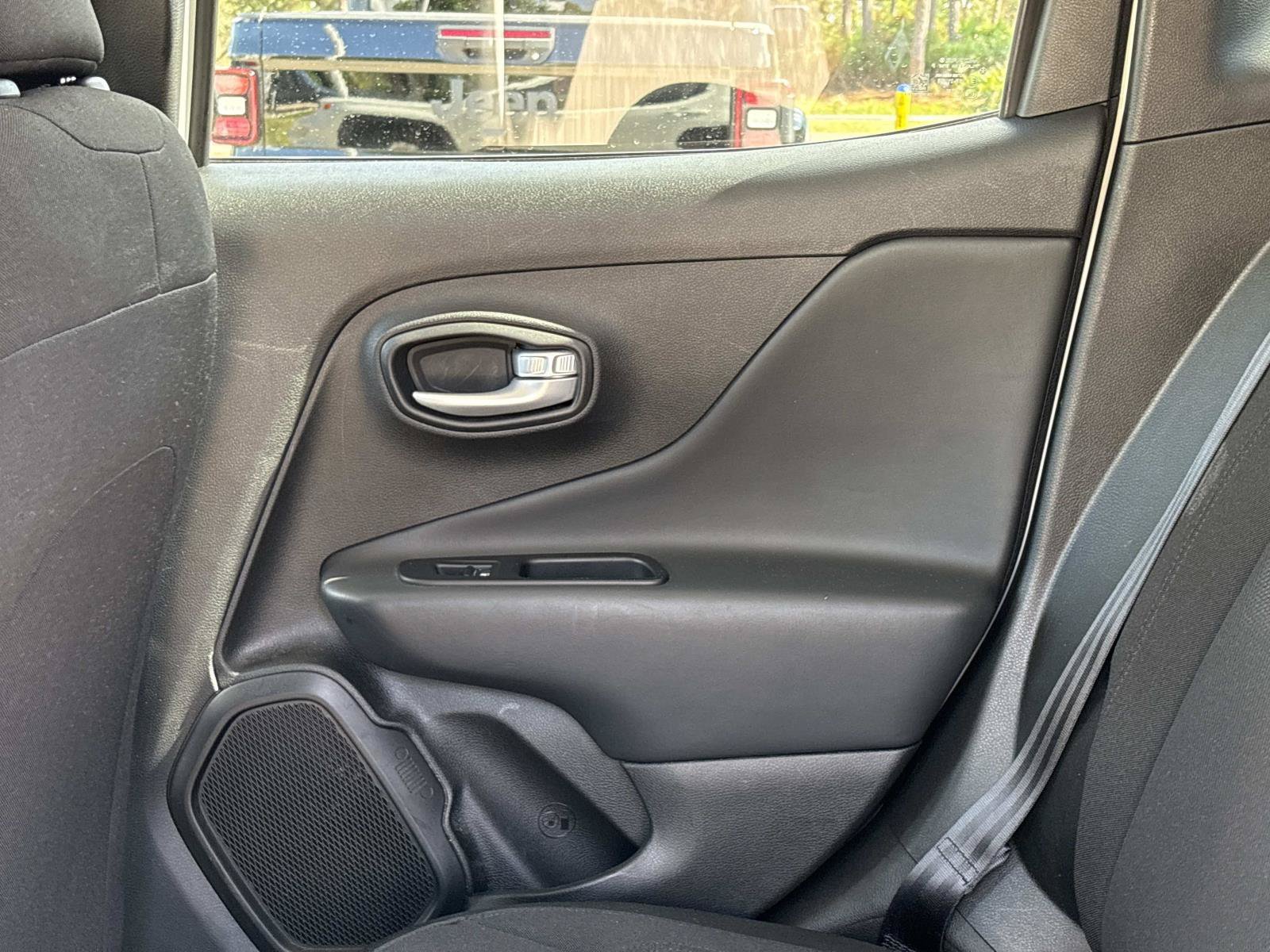 Certified 2023 Jeep Renegade Latitude AWD/4WD image 14