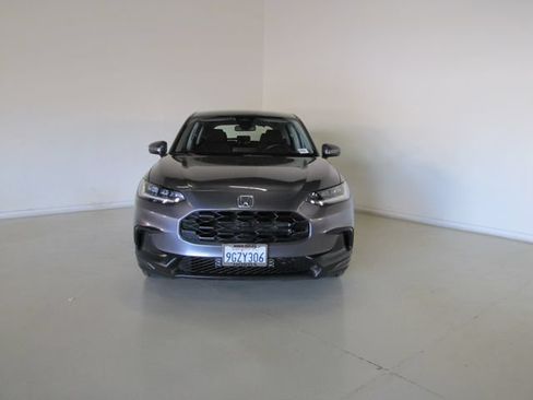 Certified 2024 Honda HR-V LX image 2