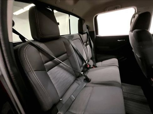Used 2022 Nissan Frontier SV AWD/4WD image 25