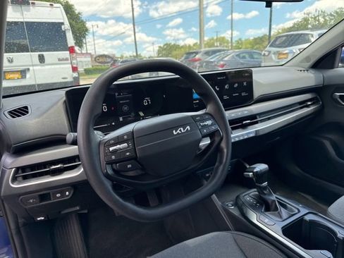 Used 2025 Kia K4 LXS FWD image 22