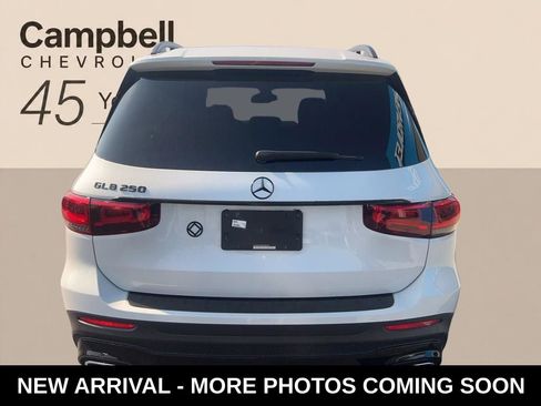 Used 2022 Mercedes-Benz GLB 250 image 4