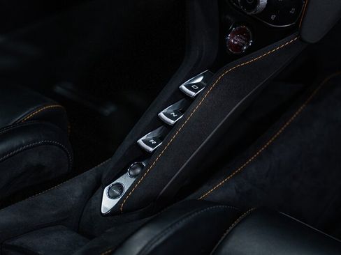 Used 2019 McLaren 720S Performance RWD image 49