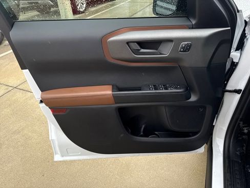 New 2025 Ford Bronco Sport Outer Banks w/ Outer Banks Tech Package+ AWD/4WD image 8