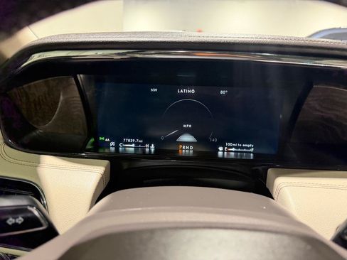 Used 2019 Lincoln Navigator L Reserve AWD/4WD image 26