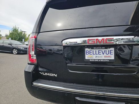 Used 2019 GMC Yukon Denali w/ Denali Ultimate Package AWD/4WD image 17