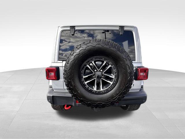 Used 2024 Jeep Wrangler Unlimited Rubicon AWD/4WD image 6