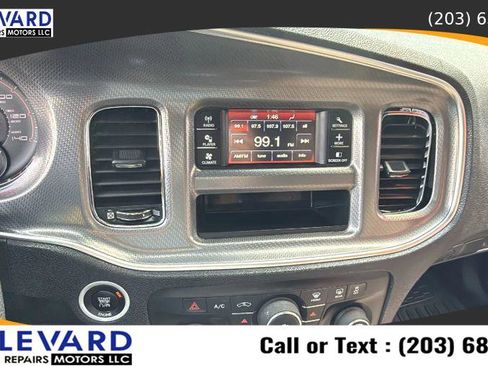 Used 2013 Dodge Charger SE w/ Sport Appearance Group image 14