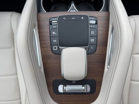 Certified 2025 Mercedes-Benz GLS 450 4MATIC image 26