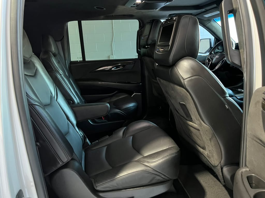 Used 2016 Cadillac Escalade ESV Platinum AWD/4WD image 24