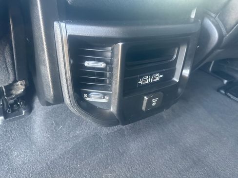 Used 2019 RAM 1500 Laramie image 35