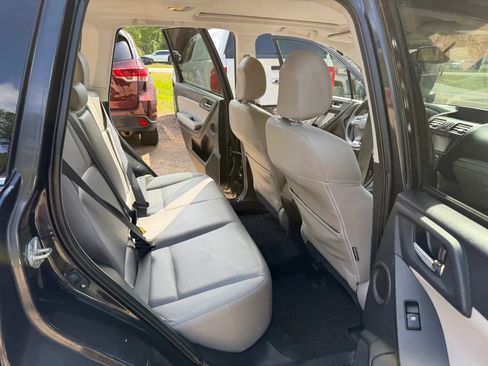 Used 2014 Subaru Forester 2.5i Touring image 11