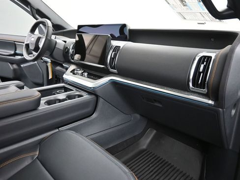 New 2025 Ford Expedition Tremor image 24