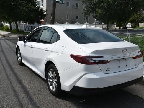 Used 2025 Toyota Camry LE w/ Convenience Package AWD/4WD image 7