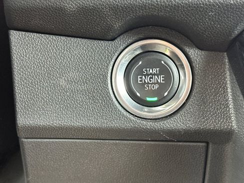 Used 2024 Chevrolet Traverse LT FWD image 30