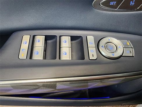 Used 2022 Genesis GV70 3.5T Sport w/ Sport Advanced Package image 21