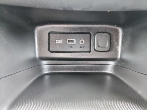 Used 2022 Chevrolet Equinox LT FWD image 28