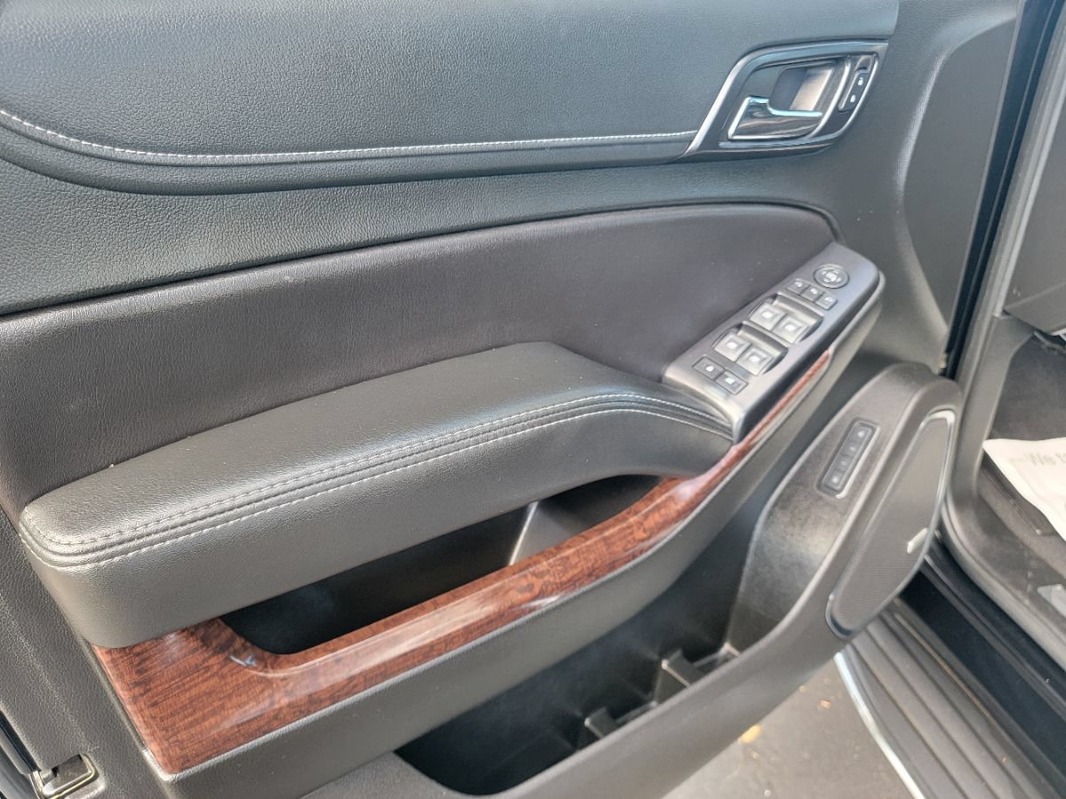Used 2019 GMC Yukon XL SLT AWD/4WD image 19