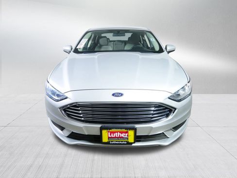 Used 2018 Ford Fusion S image 2