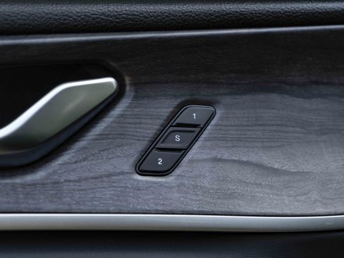 Used 2022 Jeep Grand Cherokee Limited RWD image 35
